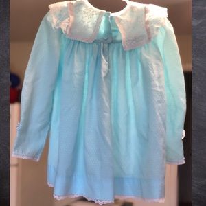 Vintage used light blue girl dress size: T4